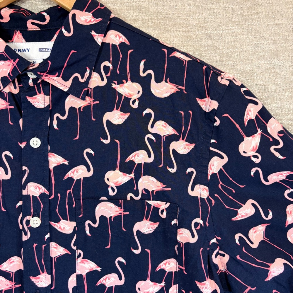 Old Navy Men All Over Print Flamingo Short Sleeve Perfect Fit Built Flex Shirt M